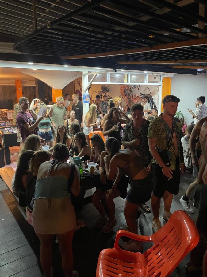 Hostel Revolution Ko Tao Zewnętrze zdjęcie